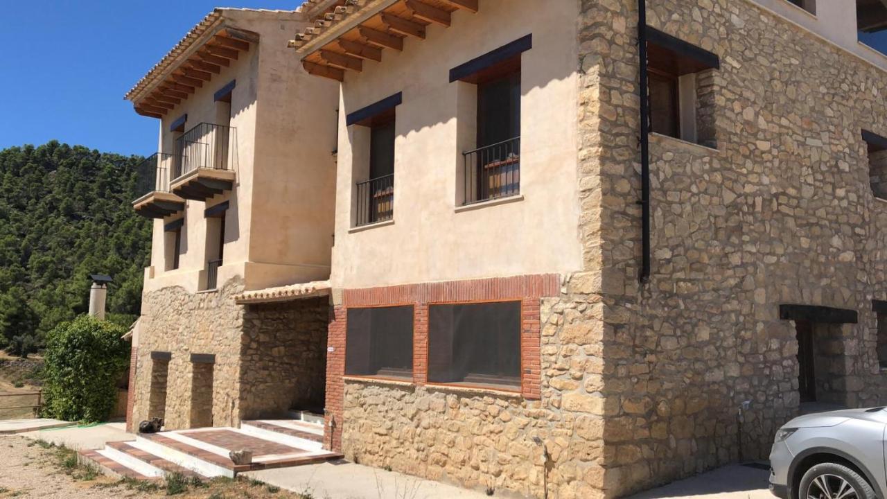 Masia Mas De La Creu Валдеробрес Екстериор снимка